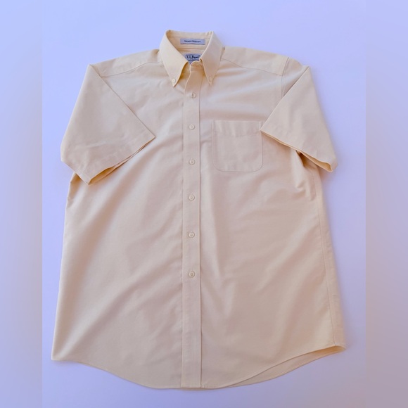 L.L. Bean Other - Men’s L.L. Bean Short Sleeve Shirt Size Medium 15 1/2 Regular